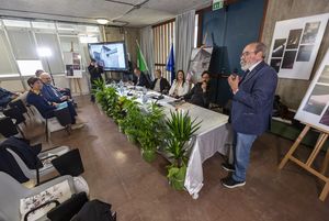 Scuola Libro Urbino 13